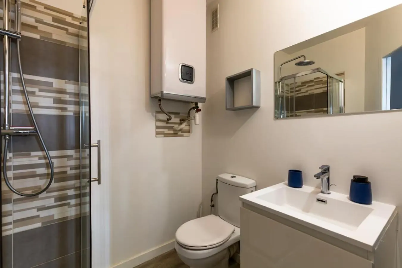 Studio Moderne Et Lumineux Centre Ville Aix Les Bains Экс-ле-Бен 0*,