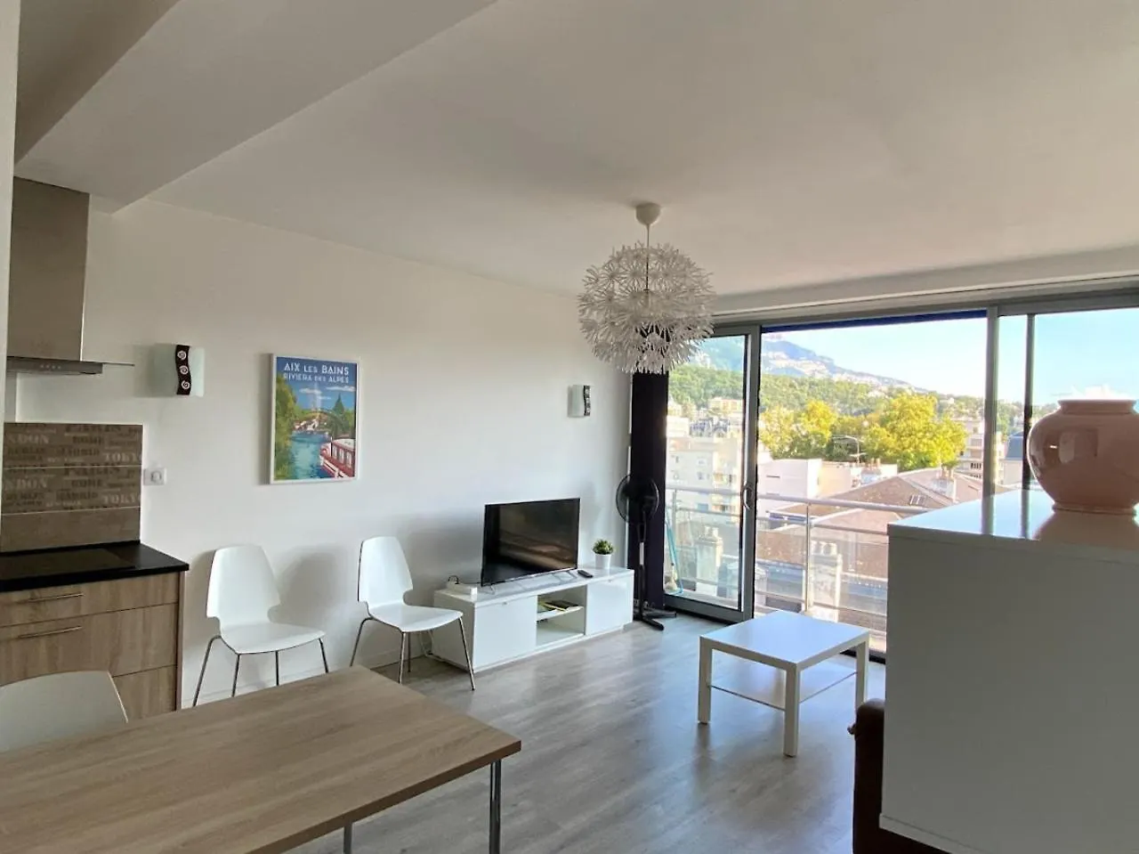 Studio Moderne Et Lumineux Centre Ville Aix Les Bains Экс-ле-Бен